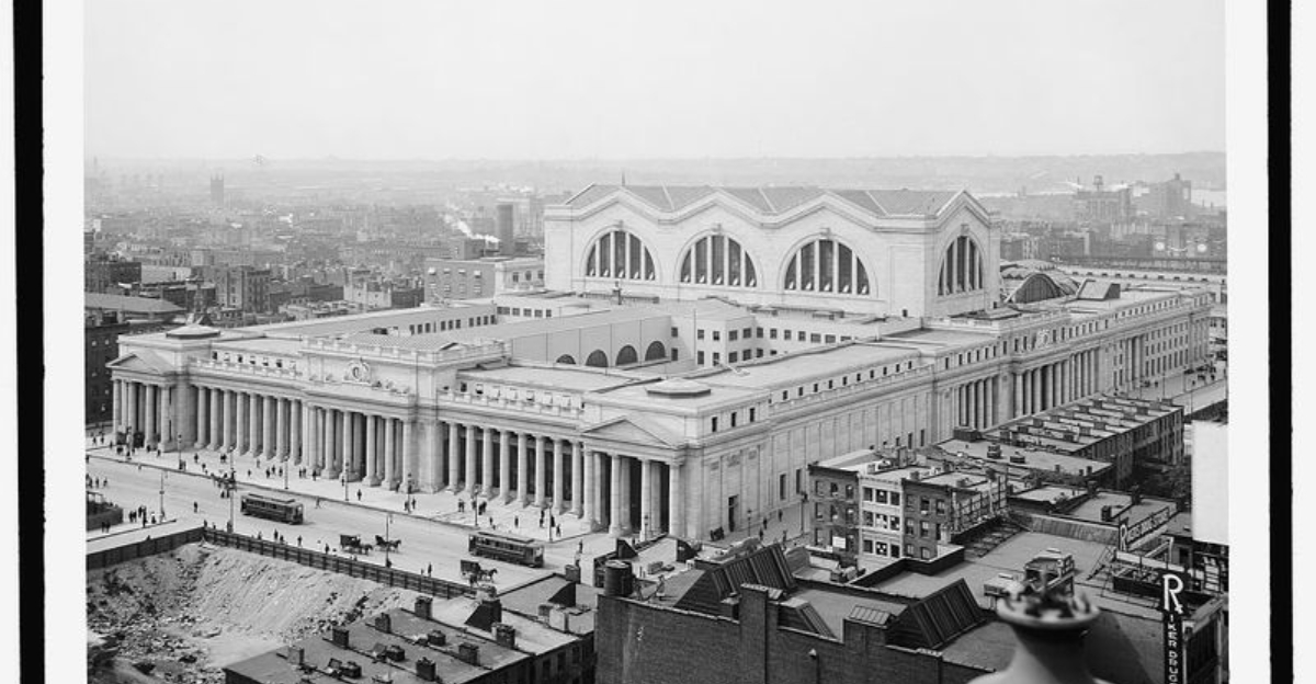 15 Beloved American Landmarks That No Longer Exist