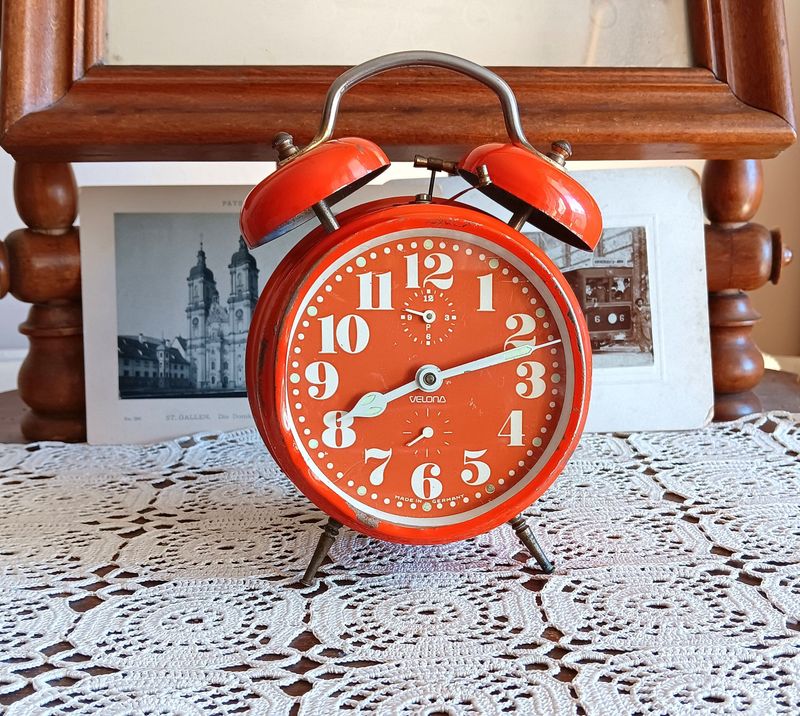 Analog Alarm Clocks