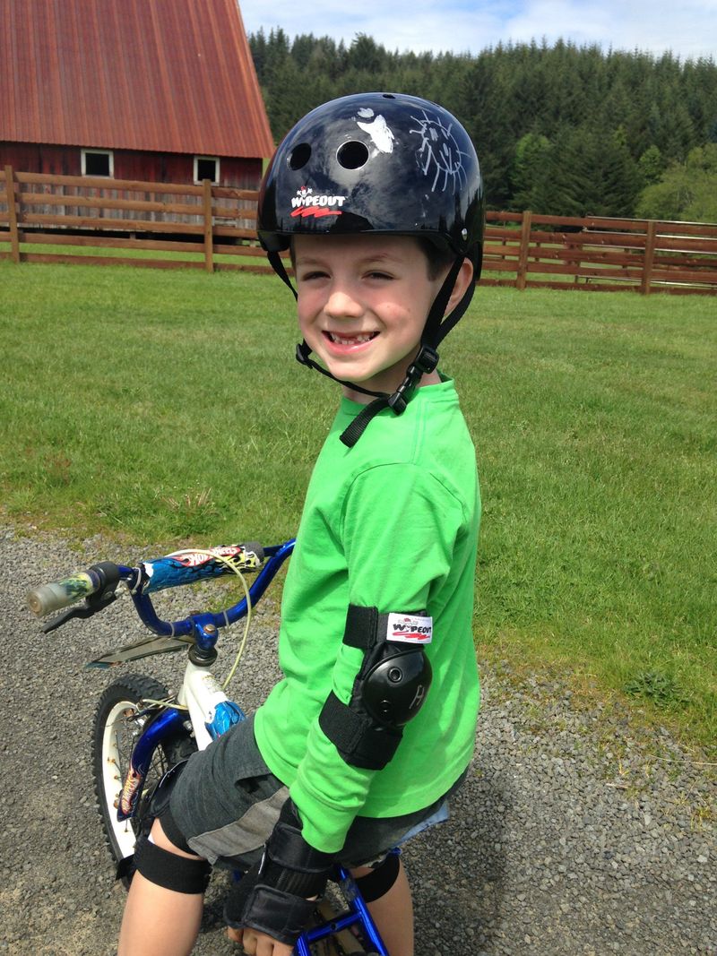 No Safety Helmets