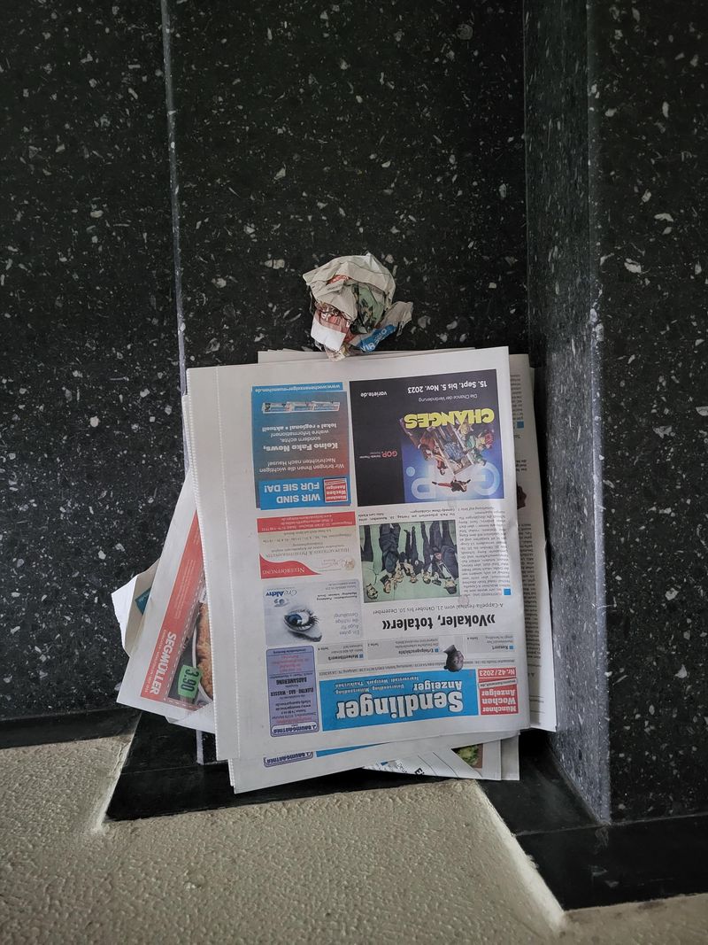 Newspaper for Mirrors